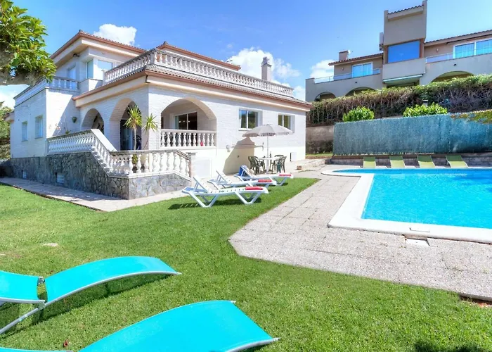 Macedonia By Interhome * يوريت دي مار